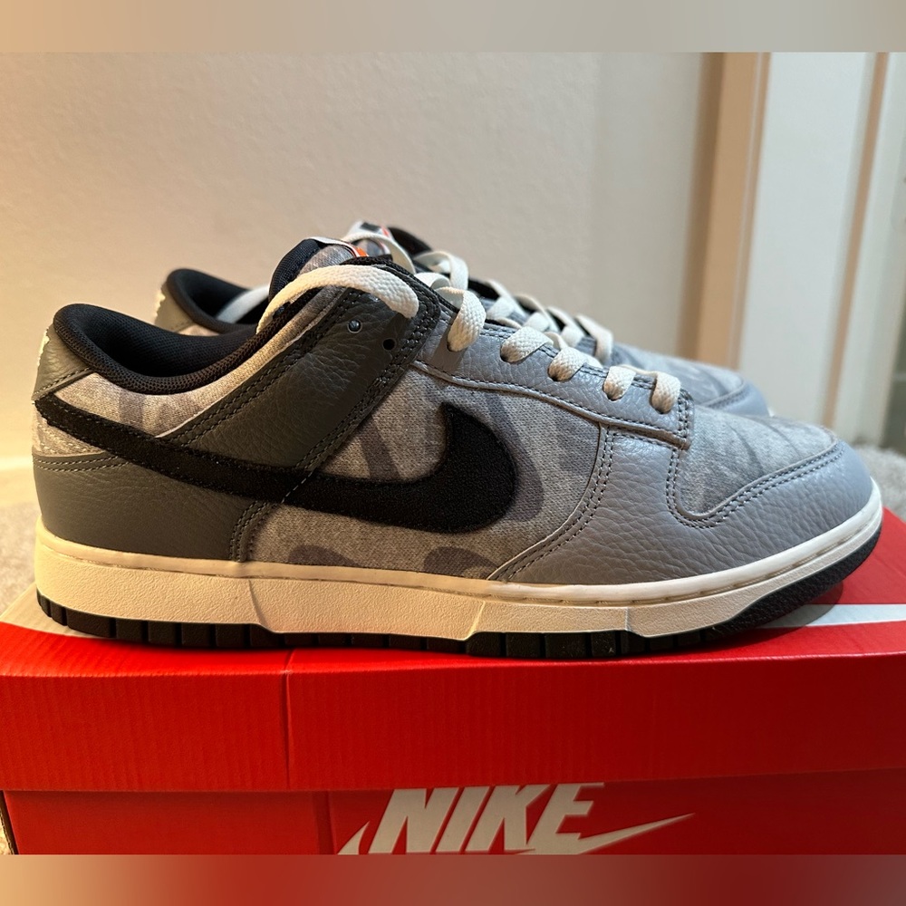 NIKE DUNK LOW SE COPY PASTE - MENS SIZE 10.5 DK HEATHER GREY/OFF NOIR- BRAND NEW